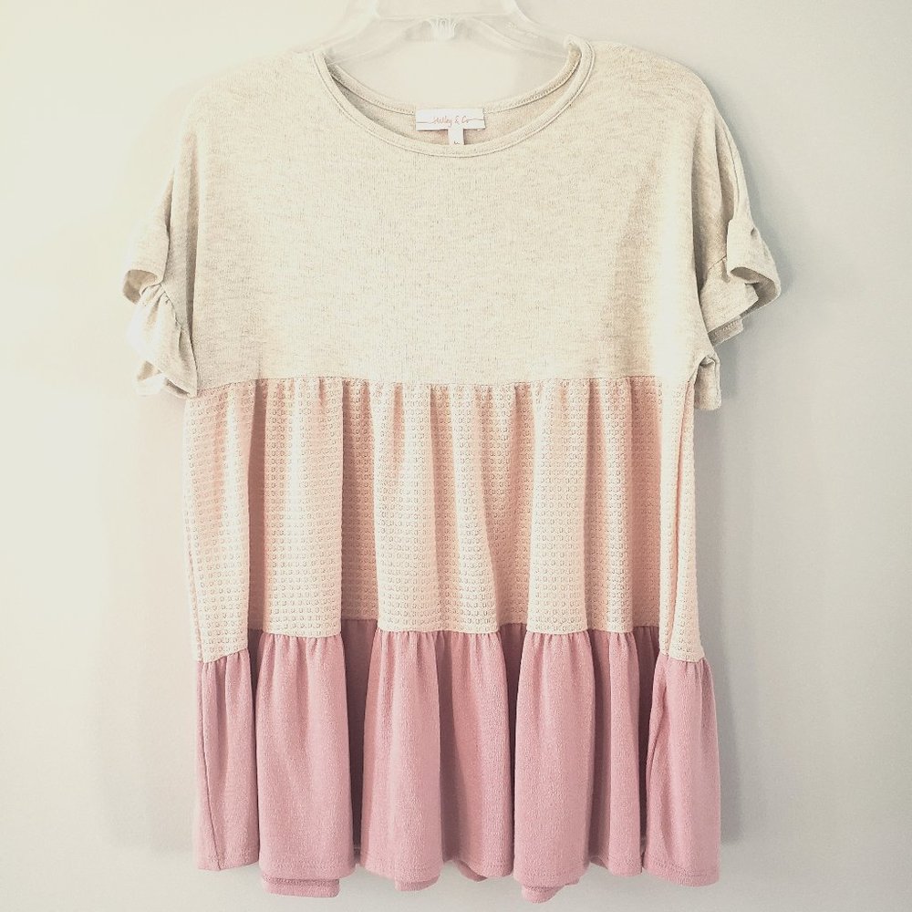 NWOT Hailey & Co Pink/Cream Tiered Top - Size Medium